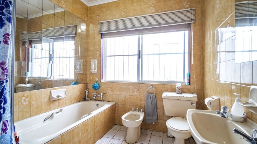 3 Bedroom Property for Sale in Kaffrarian Heights Eastern Cape